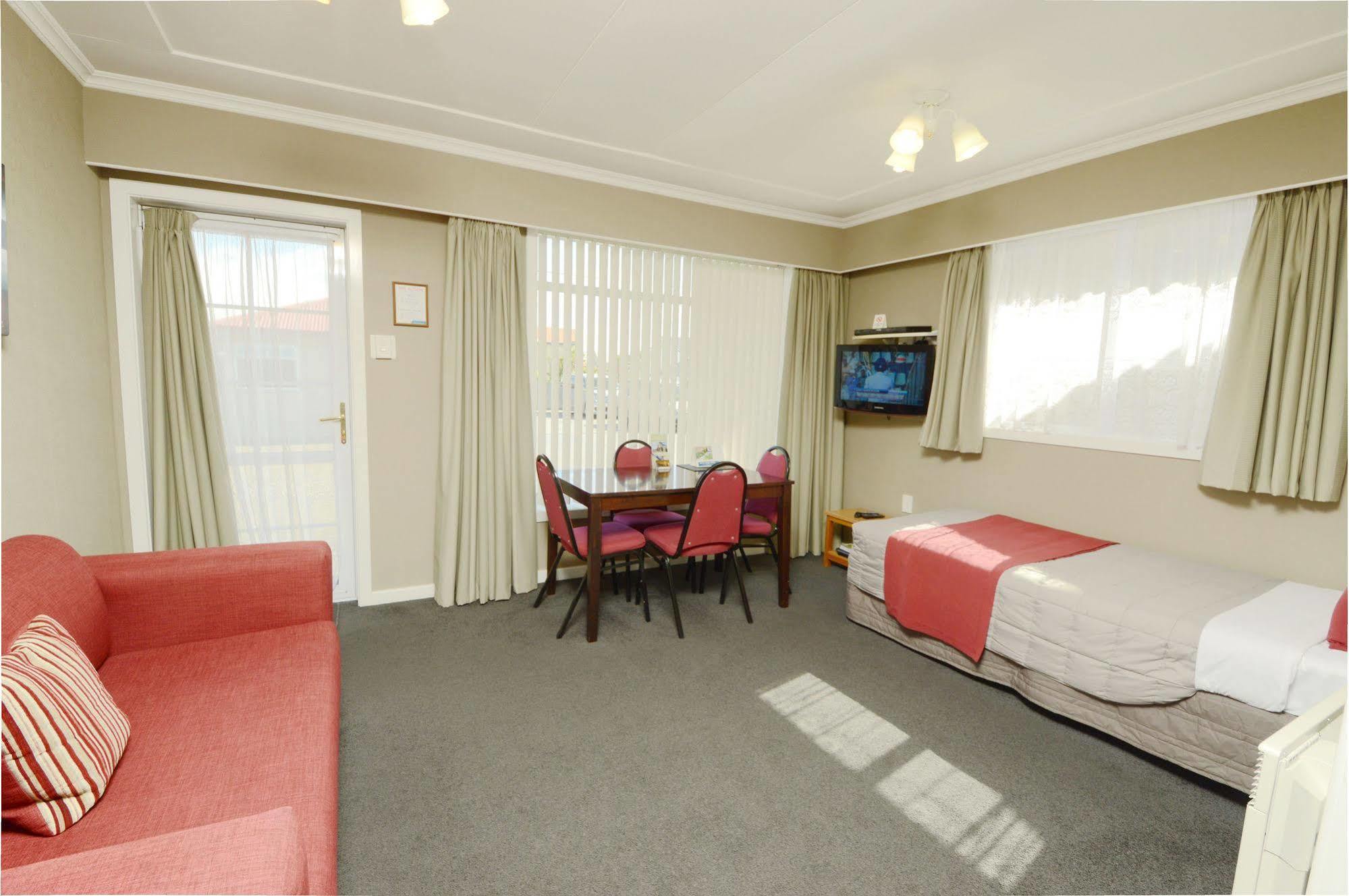 Tower Lodge Motel Invercargill Esterno foto